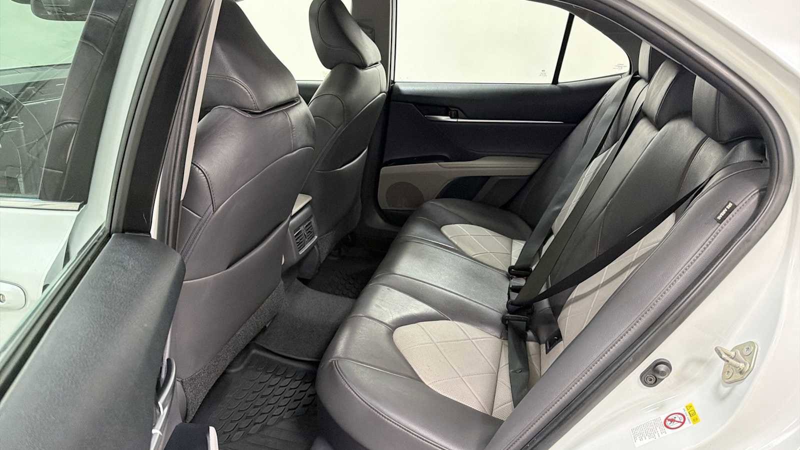 Thumbnail: 2018 Toyota Camry - 24