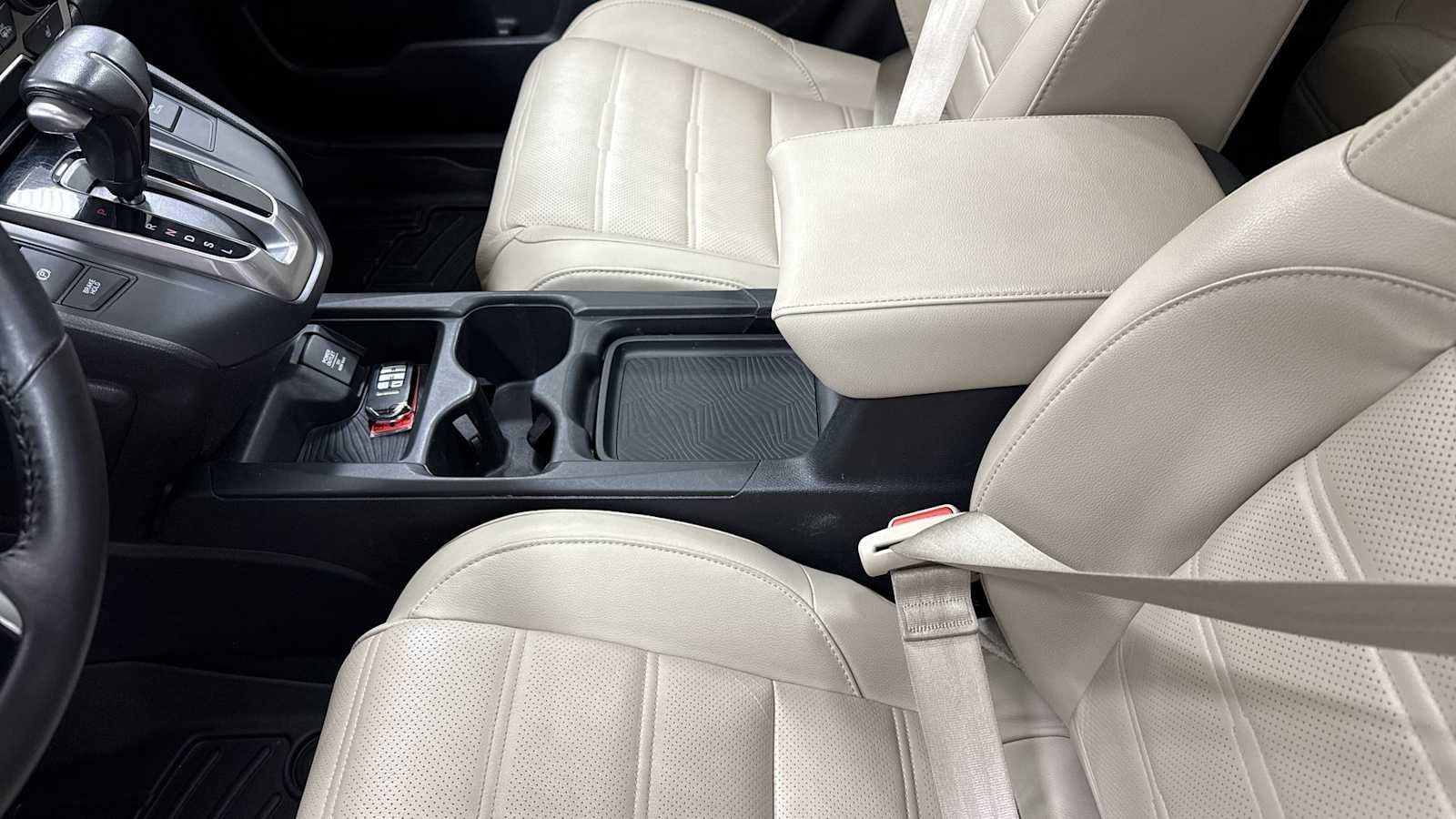 Thumbnail: 2017 Honda CR-V - 22