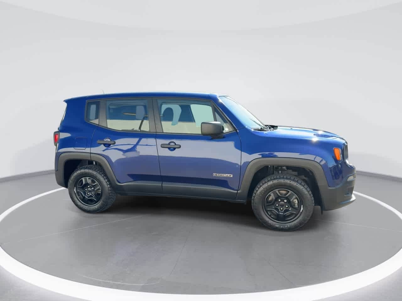 Thumbnail: 2016 Jeep Renegade - 9