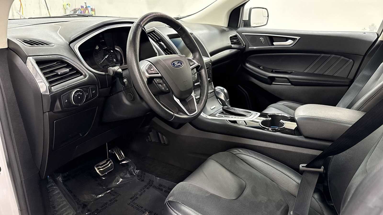 Thumbnail: 2018 Ford Edge - 12