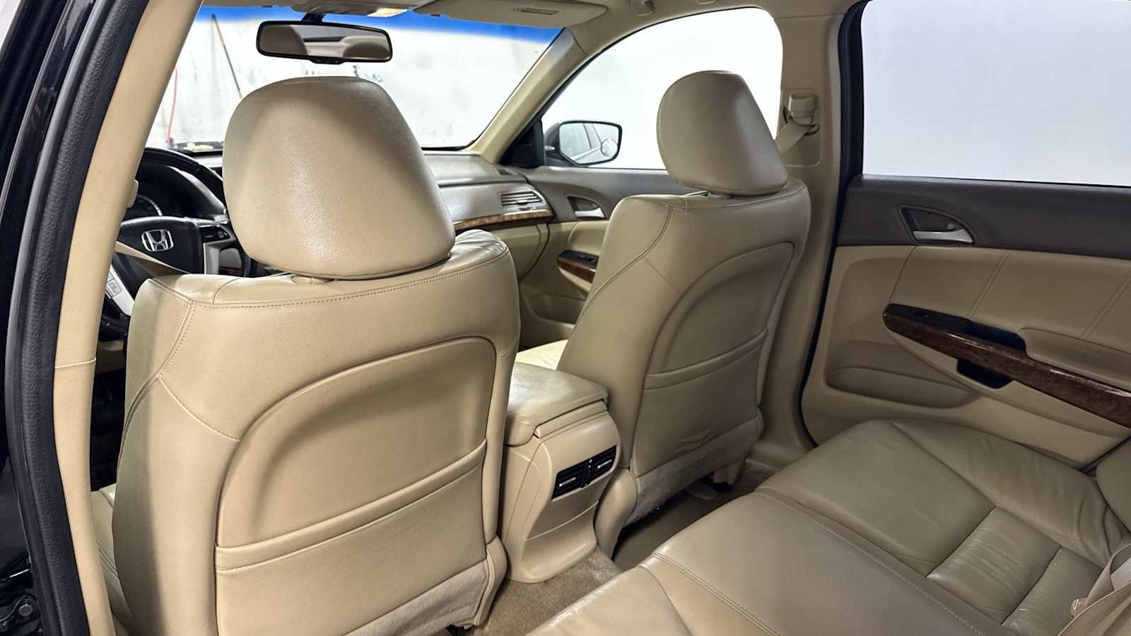 Thumbnail: 2010 Honda Accord - 24