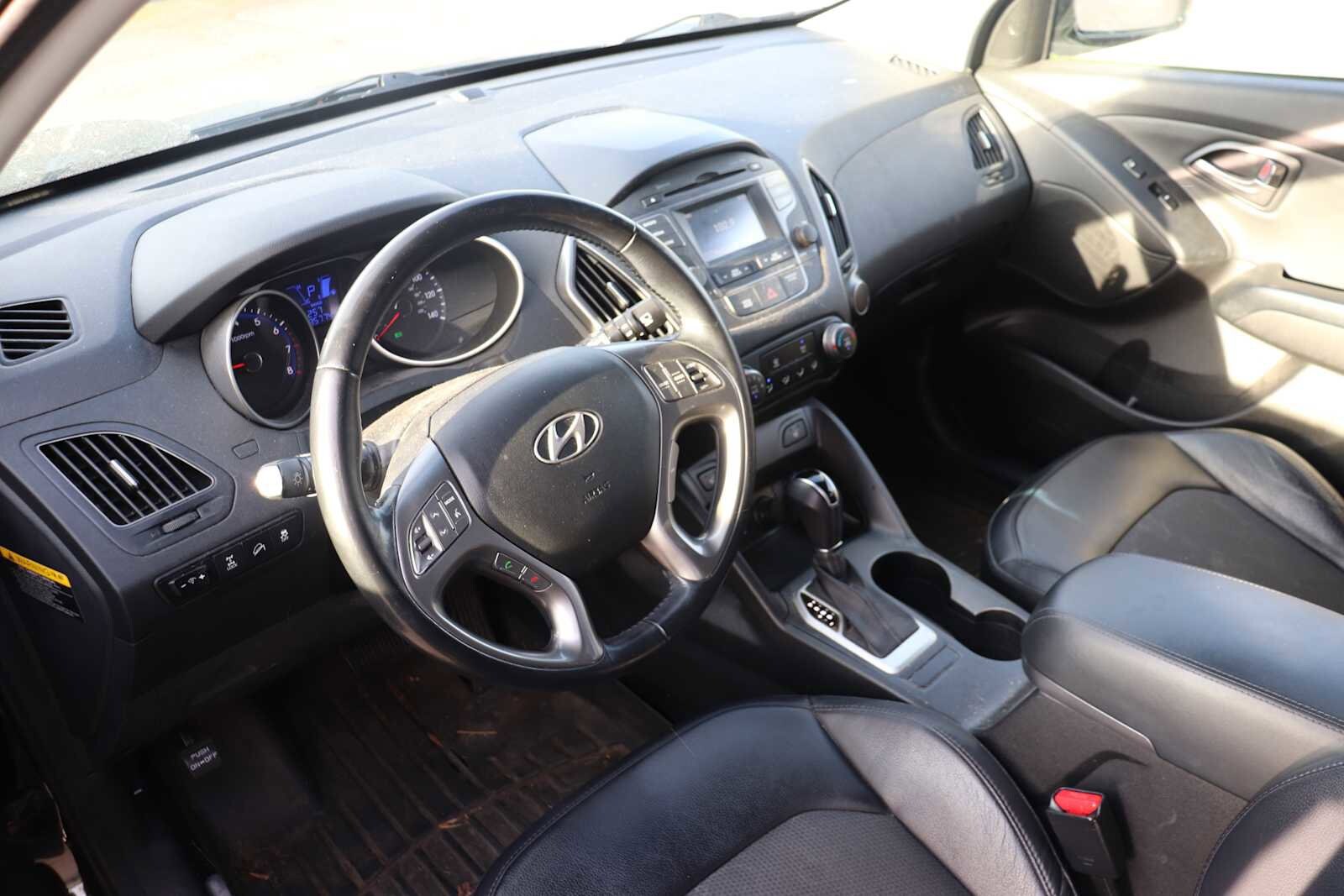 Thumbnail: 2014 Hyundai Tucson - 10