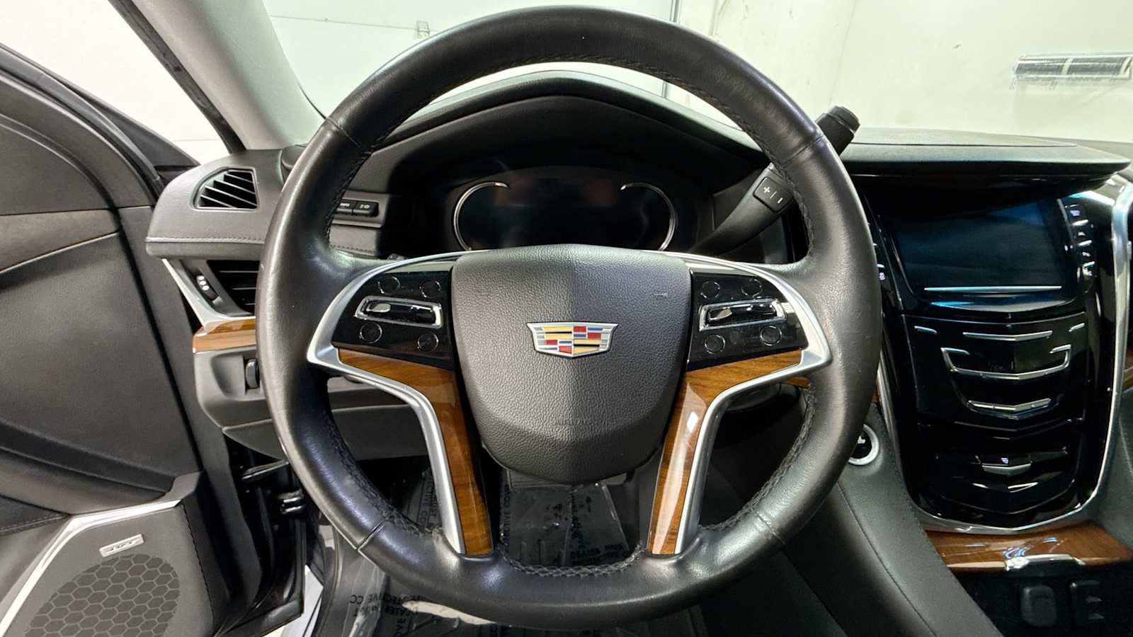 Thumbnail: 2017 Cadillac Escalade - 16