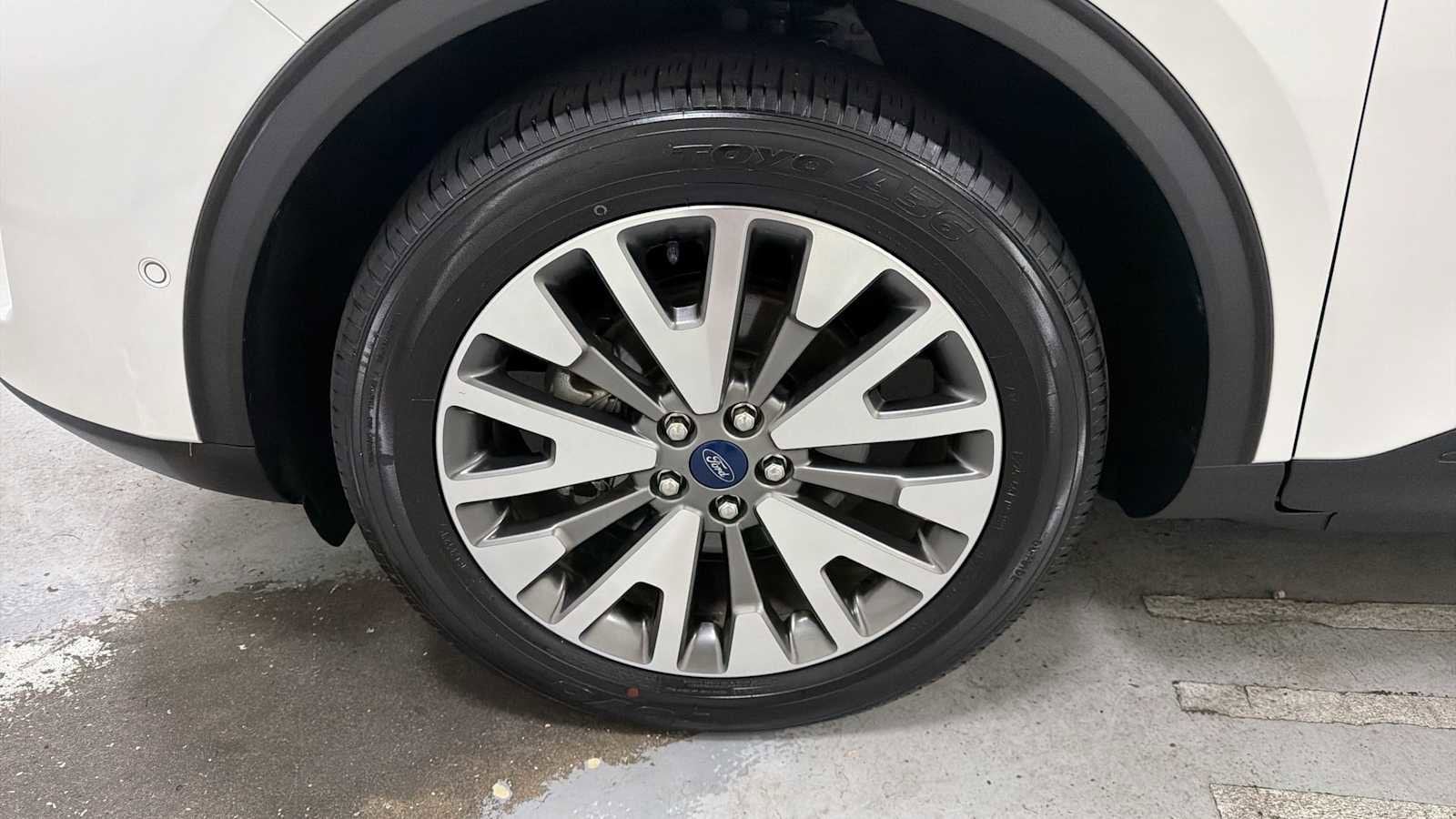 Thumbnail: 2020 Ford Escape - 10