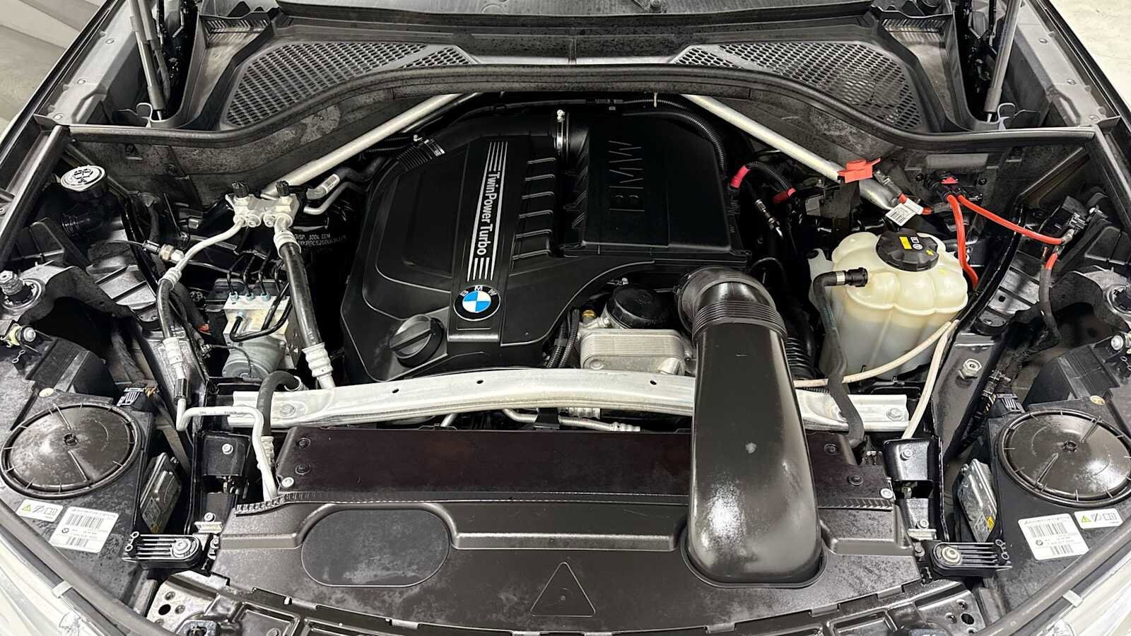 Thumbnail: 2016 BMW X5 - 32