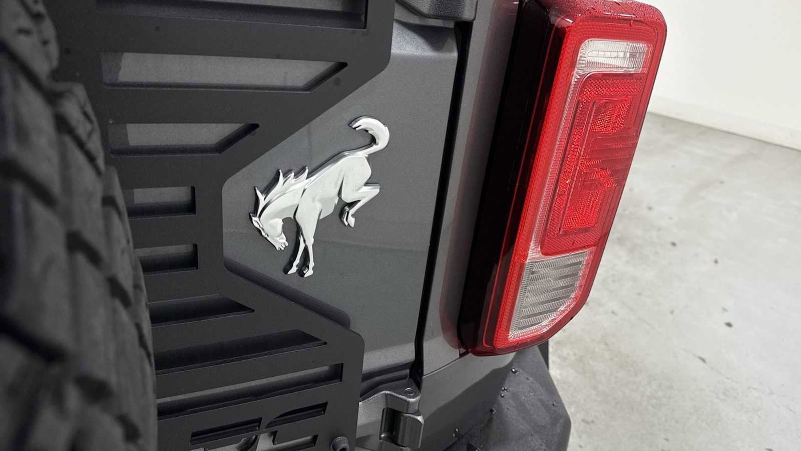 Thumbnail: 2021 Ford Bronco - 27