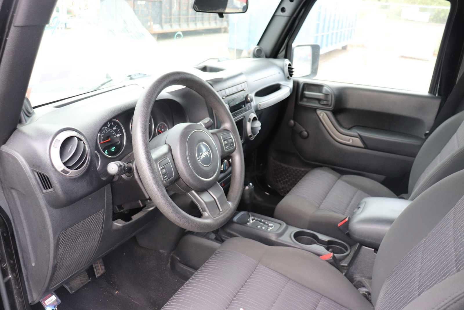 Thumbnail: 2012 Jeep Wrangler - 10