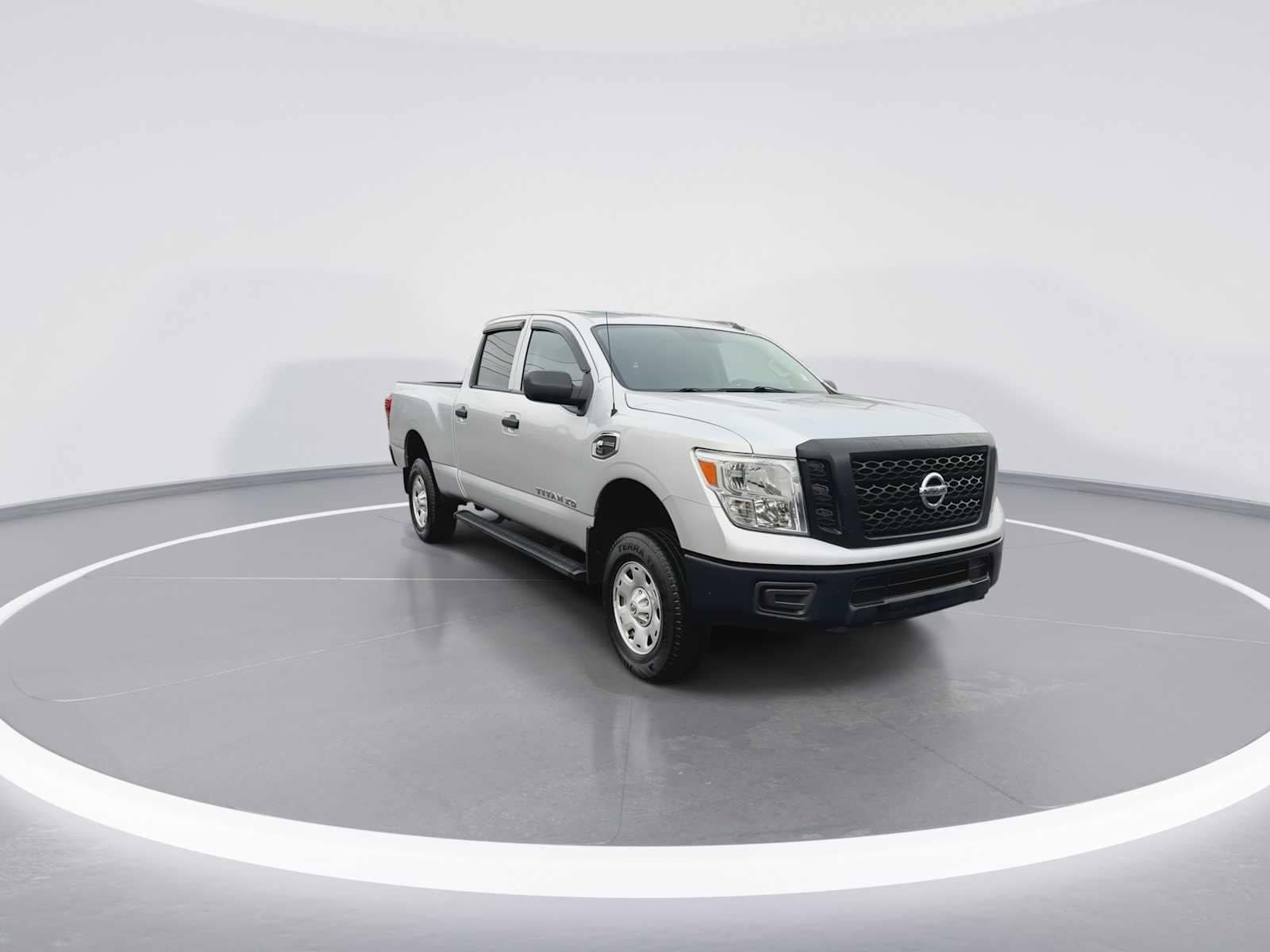 Thumbnail: 2019 Nissan Titan - 2