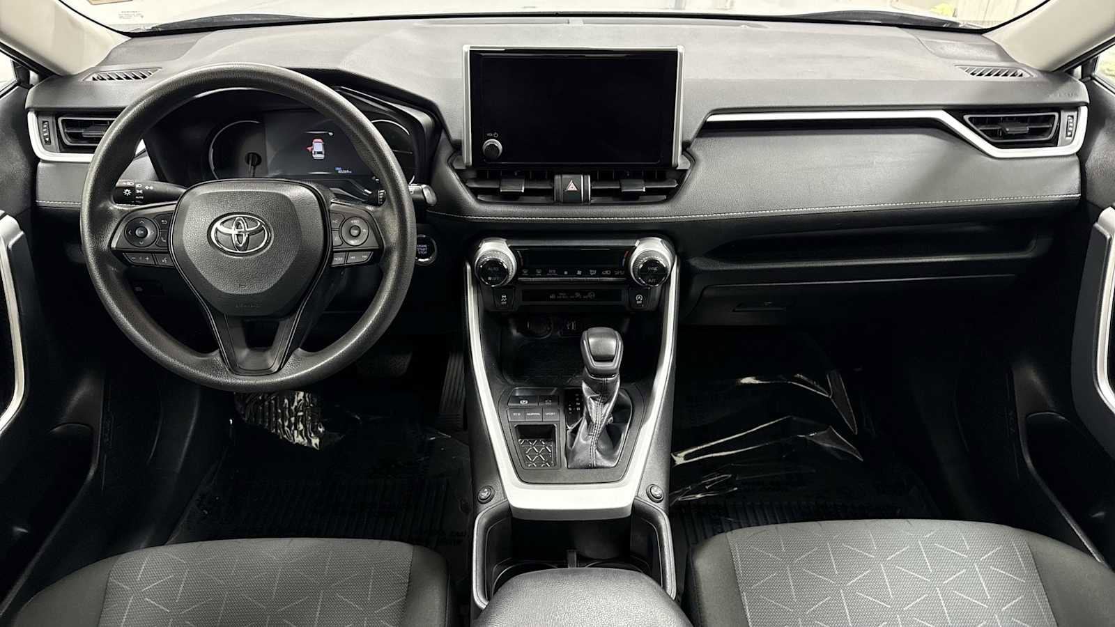 Thumbnail: 2023 Toyota RAV4 - 26