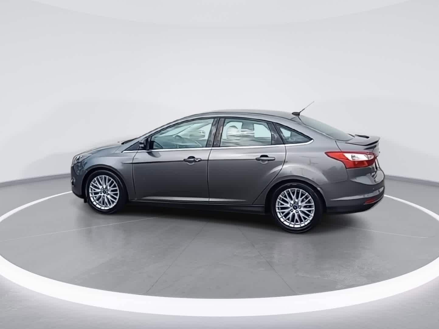 Thumbnail: 2014 Ford Focus - 6