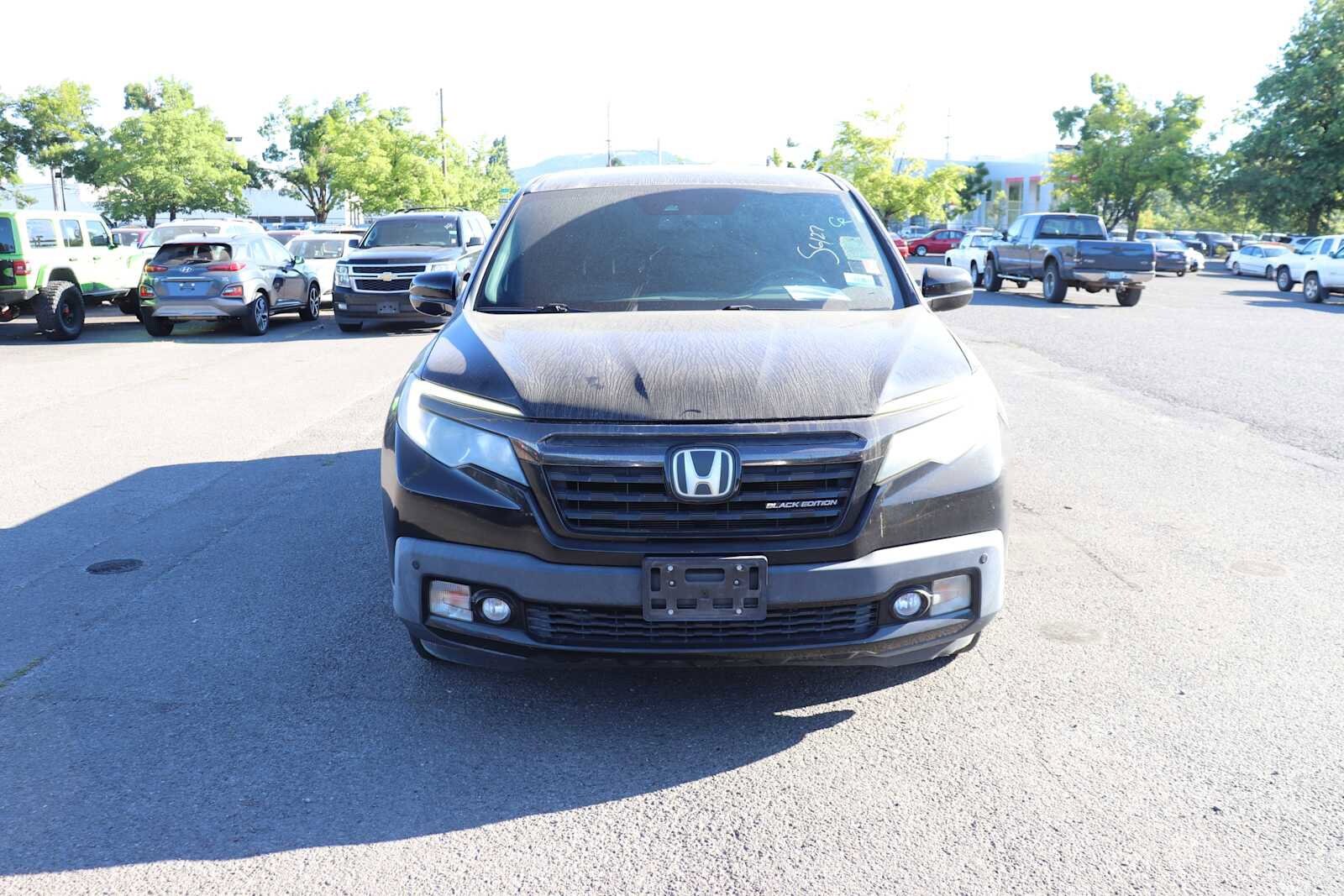 2018 Honda Ridgeline Black Edition photo 2