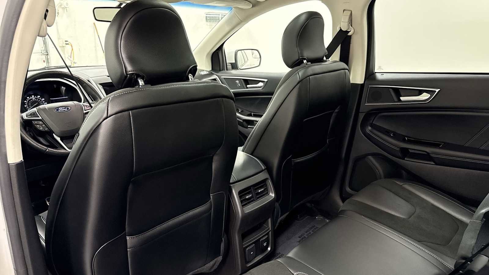 Thumbnail: 2018 Ford Edge - 26