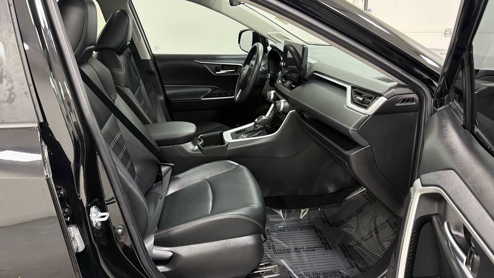 Thumbnail: 2024 Toyota RAV4 - 30