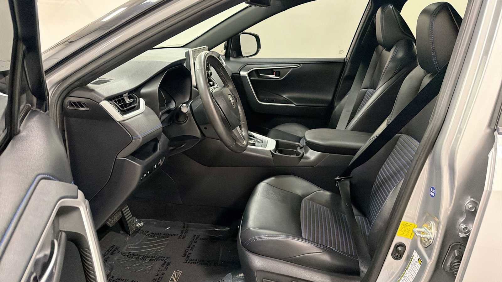 Thumbnail: 2019 Toyota RAV4 - 13