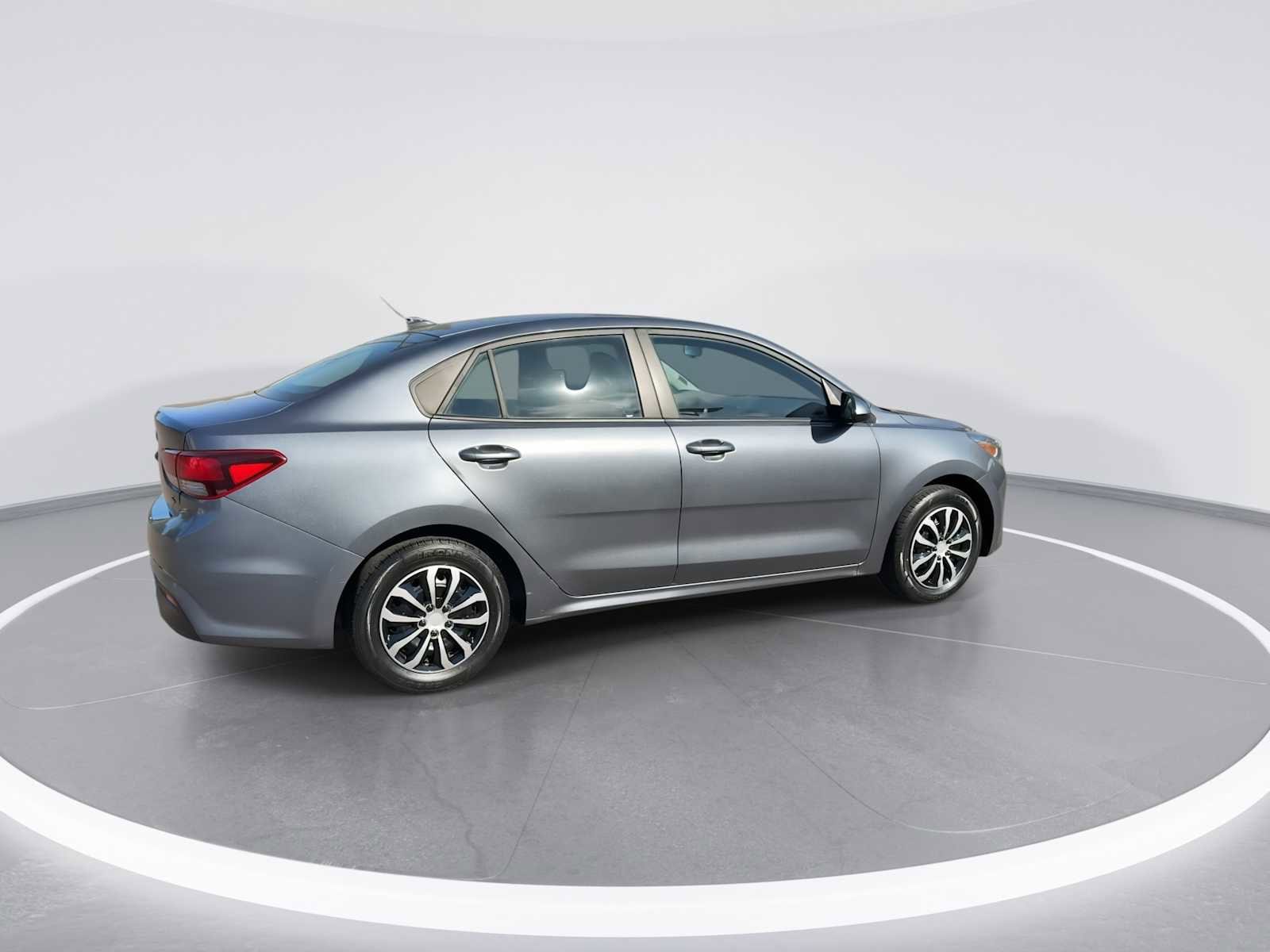 Thumbnail: 2019 Kia Rio - 8