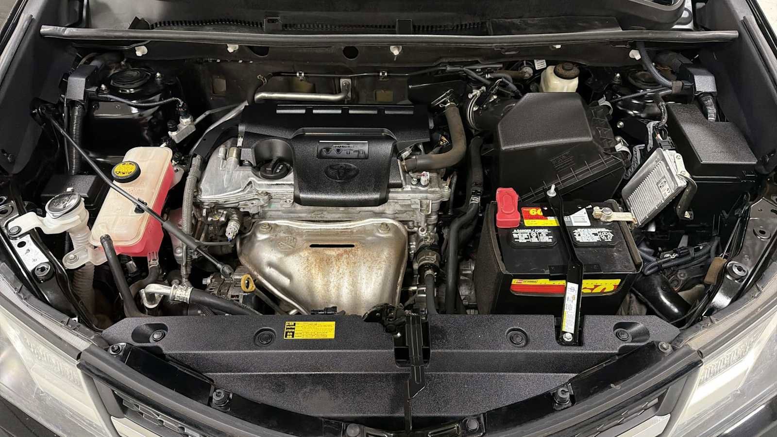 Thumbnail: 2015 Toyota RAV4 - 31