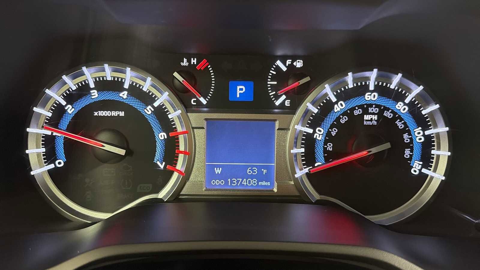 Thumbnail: 2015 Toyota 4Runner - 17