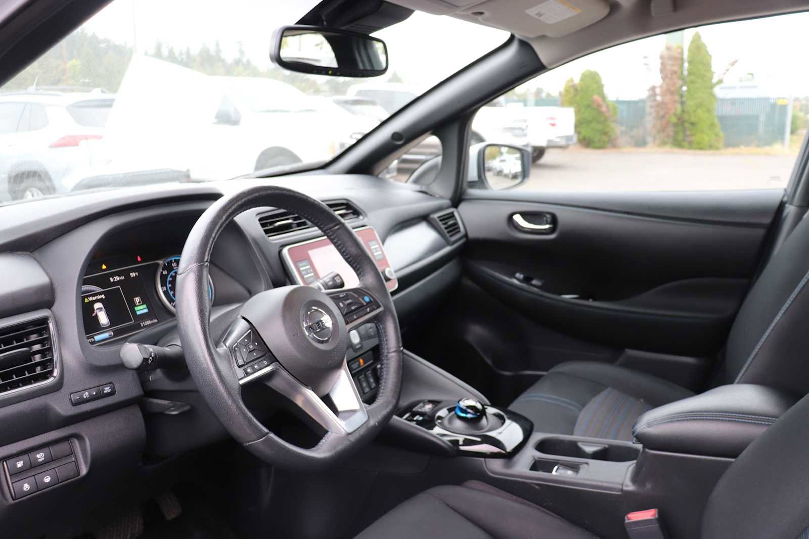 Thumbnail: 2020 Nissan Leaf - 10