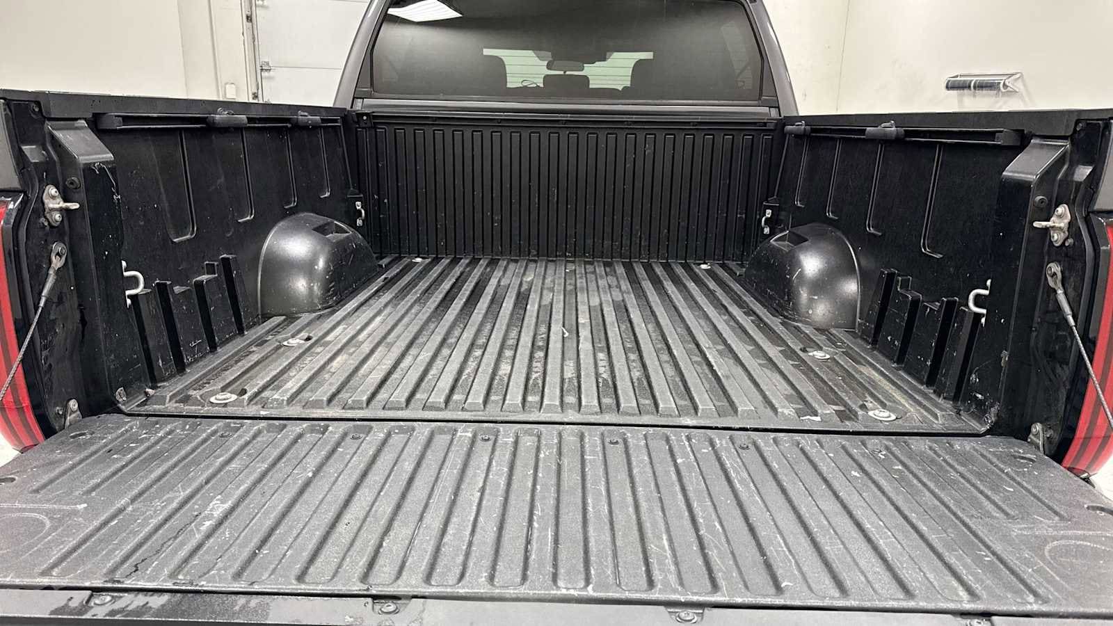 Thumbnail: 2022 Toyota Tundra - 28