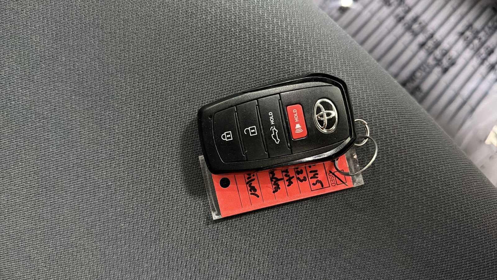 Thumbnail: 2023 Toyota Tundra - 31