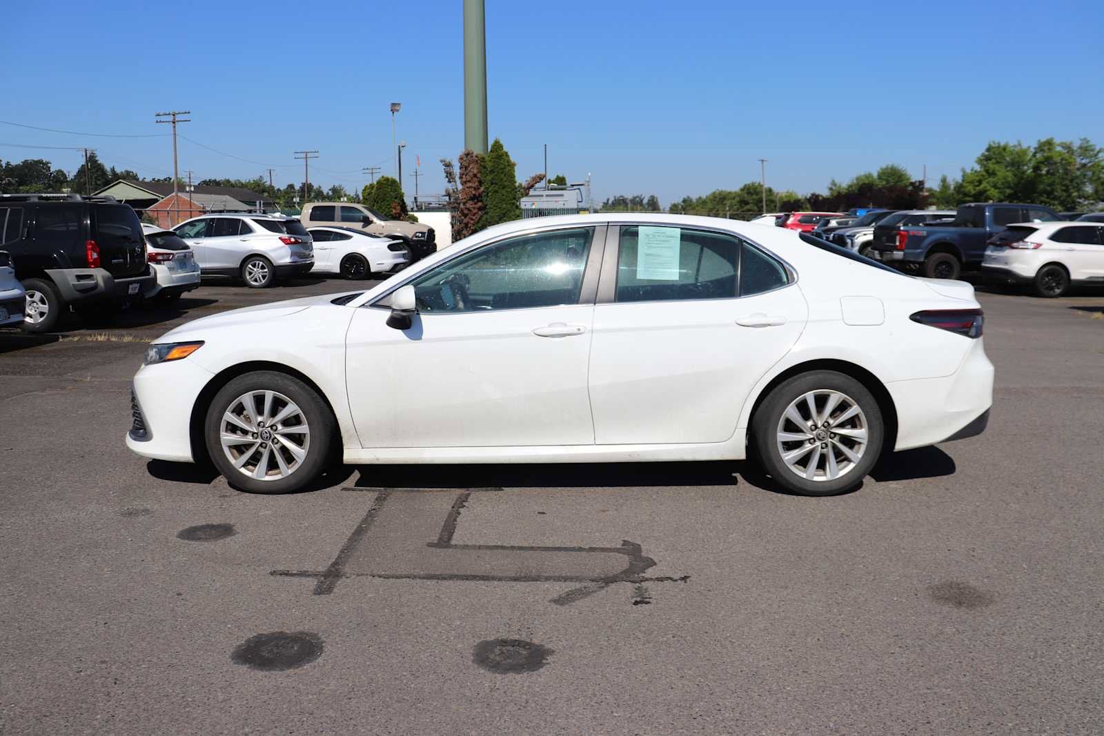 2023 Toyota Camry LE 8