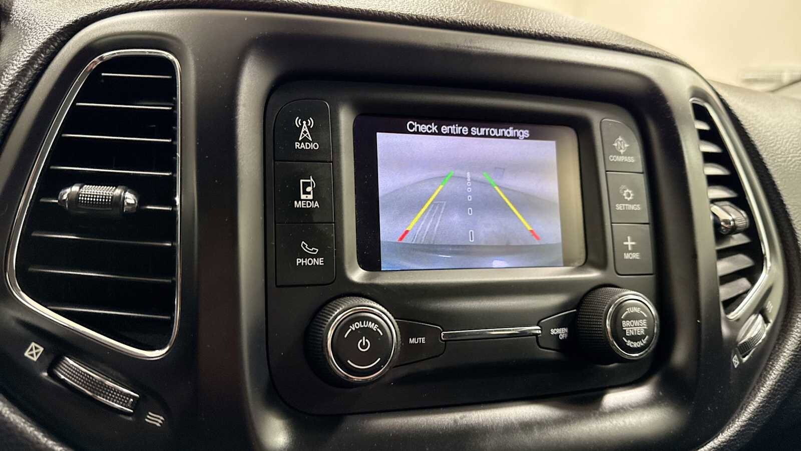 Thumbnail: 2018 Jeep Compass - 19
