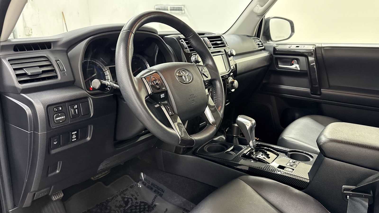 Thumbnail: 2018 Toyota 4Runner - 12