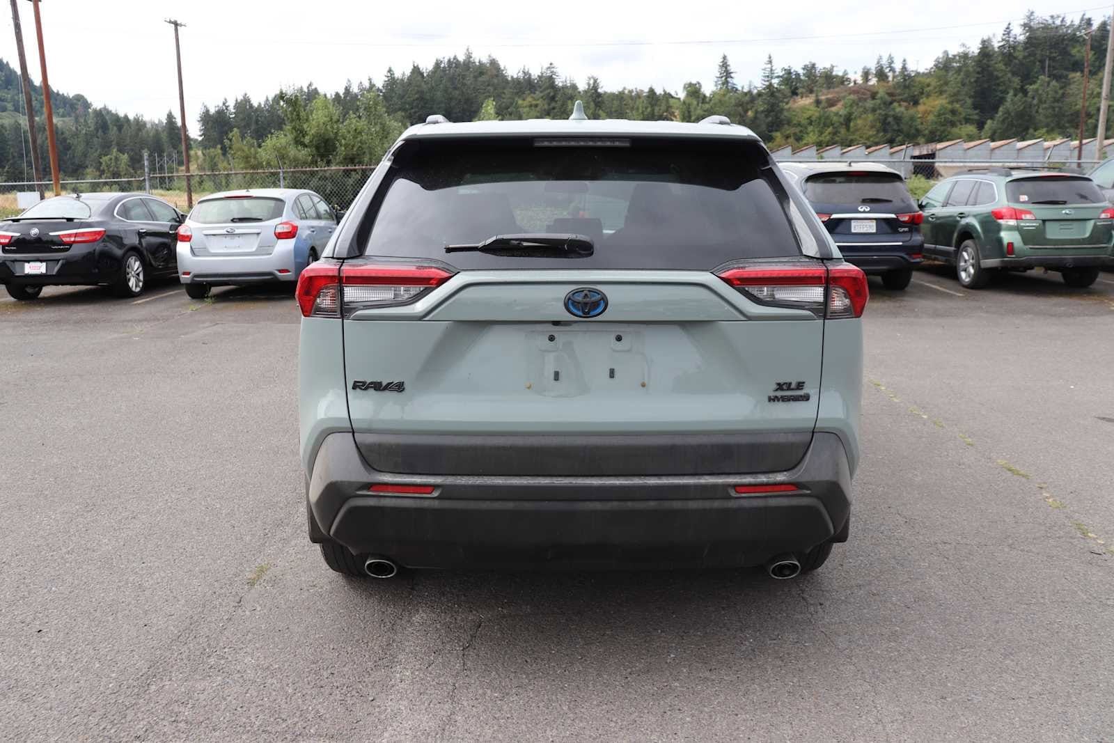Thumbnail: 2020 Toyota RAV4 - 6