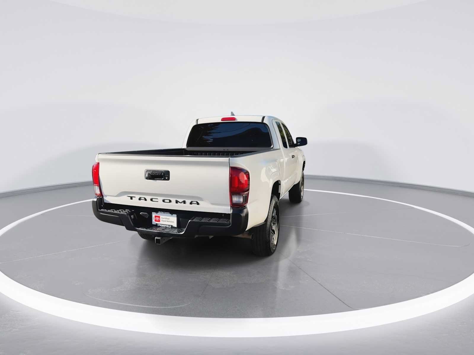 Thumbnail: 2022 Toyota Tacoma - 7