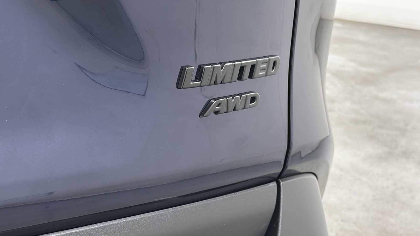 Thumbnail: 2025 Toyota RAV4 - 29