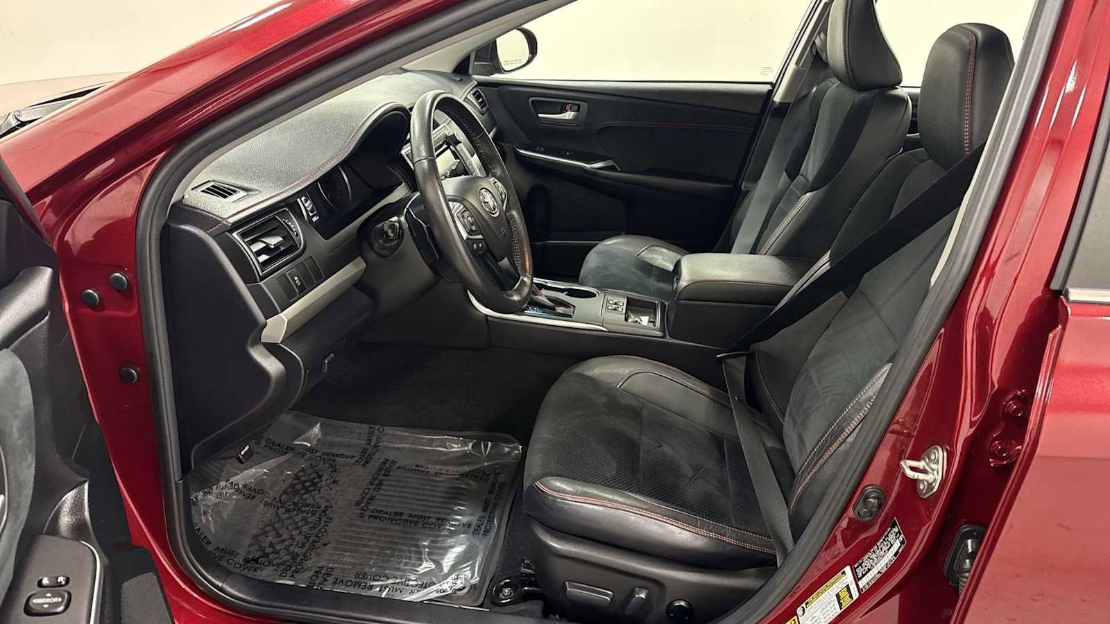 Thumbnail: 2017 Toyota Camry - 13