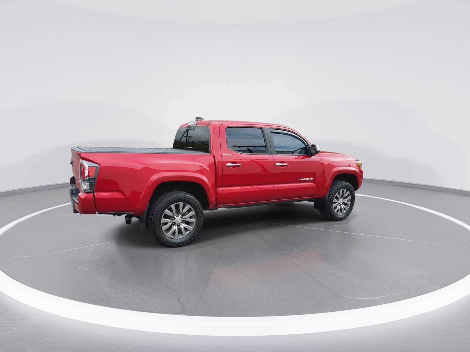 Thumbnail: 2022 Toyota Tacoma - 8