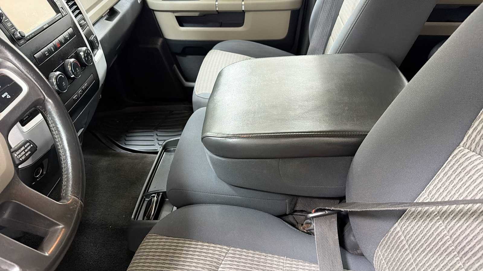 Thumbnail: 2010 Dodge Ram 1500 - 23