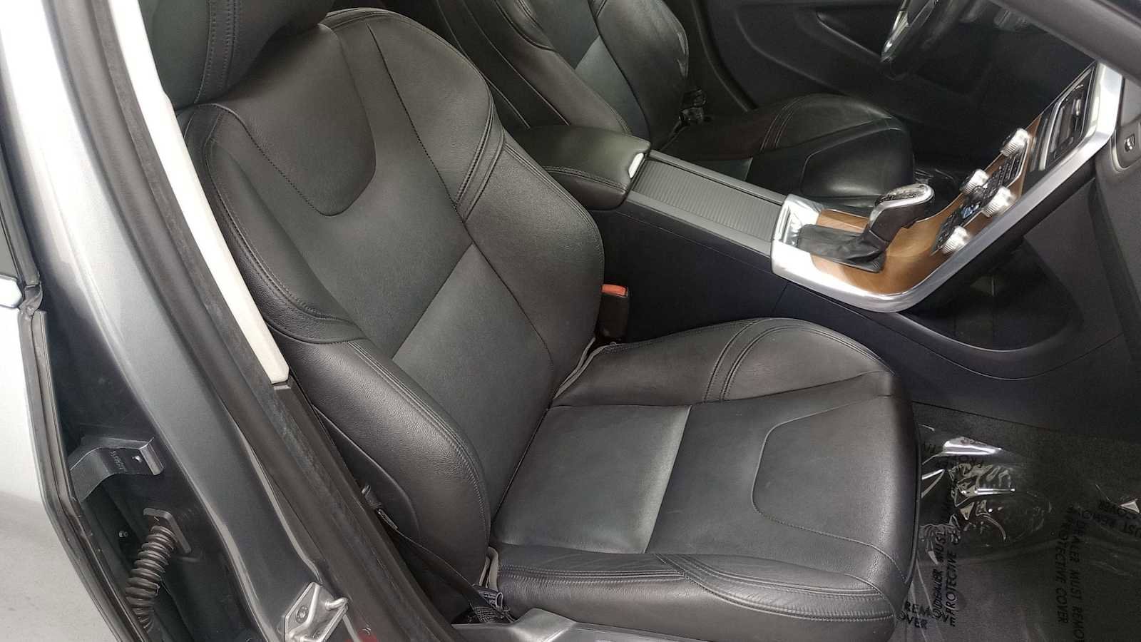 Thumbnail: 2016 Volvo S60 - 30