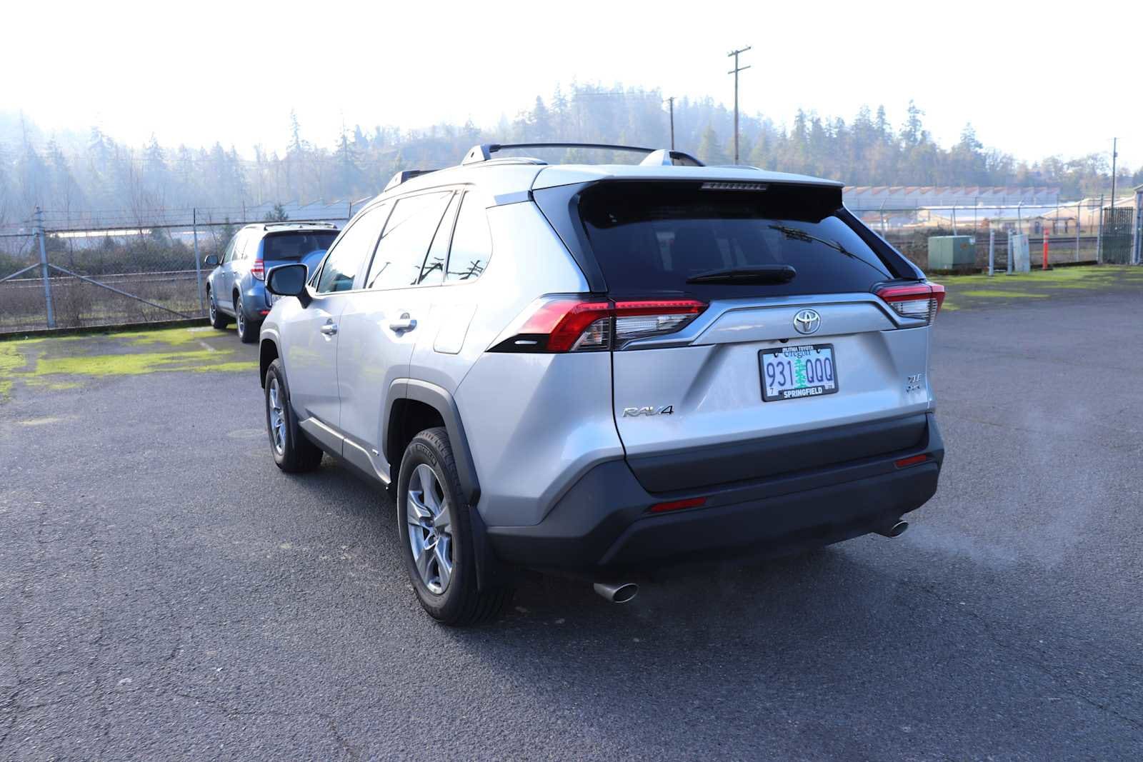 Thumbnail: 2025 Toyota RAV4 - 7