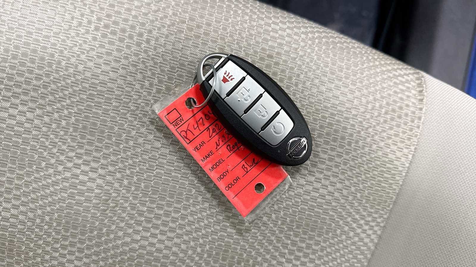 Thumbnail: 2022 Nissan Rogue Sport - 30