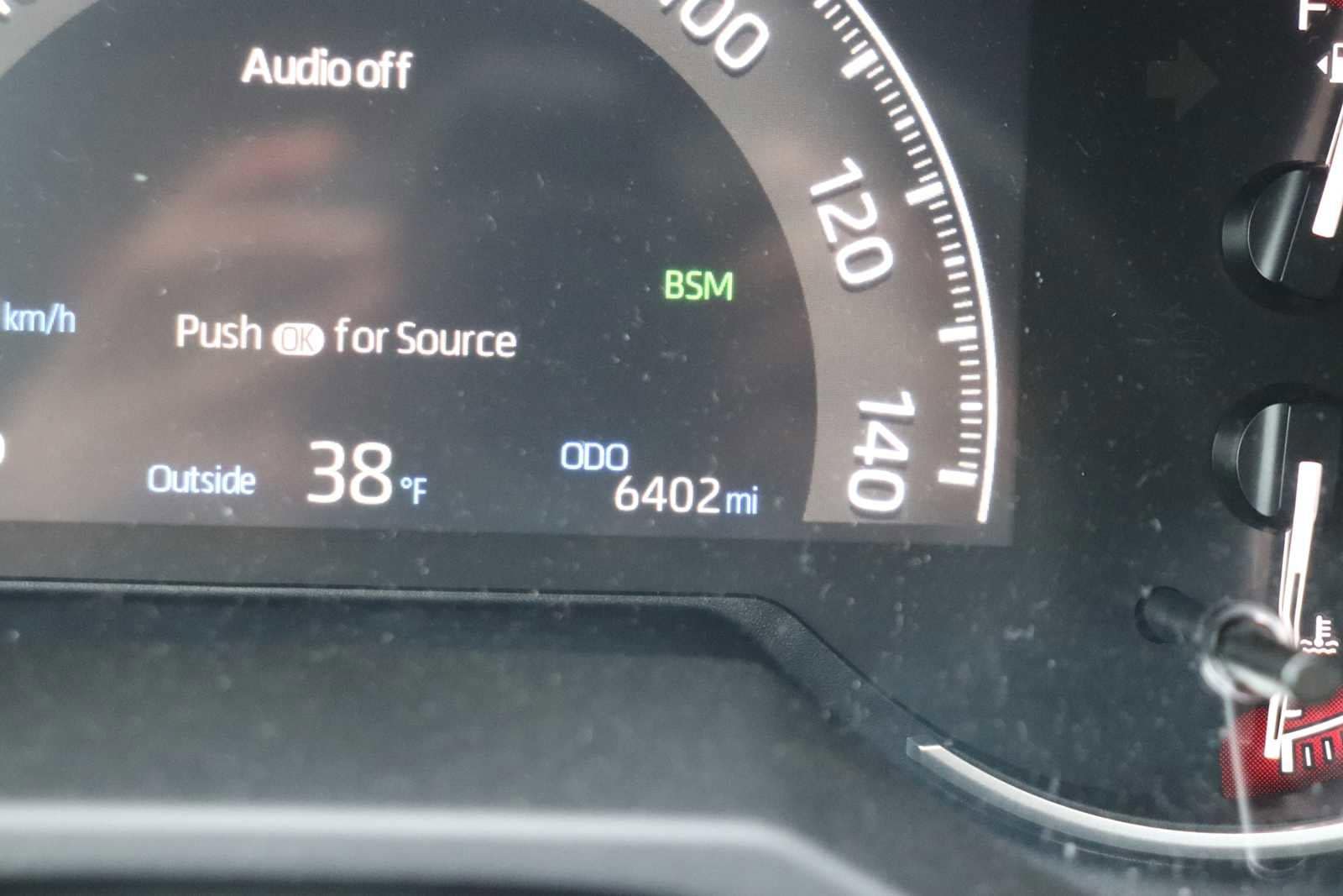 Thumbnail: 2025 Toyota RAV4 - 11