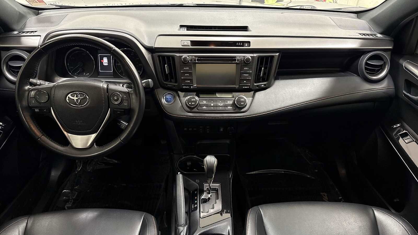 Thumbnail: 2017 Toyota RAV4 - 26