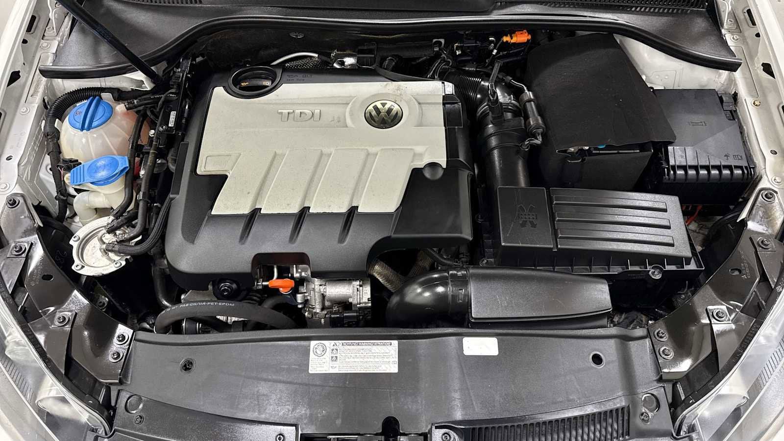 Thumbnail: 2011 Volkswagen Jetta - 28