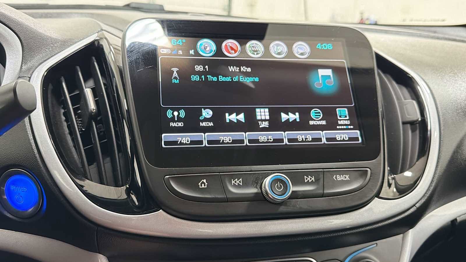 Thumbnail: 2018 Chevrolet Volt - 18