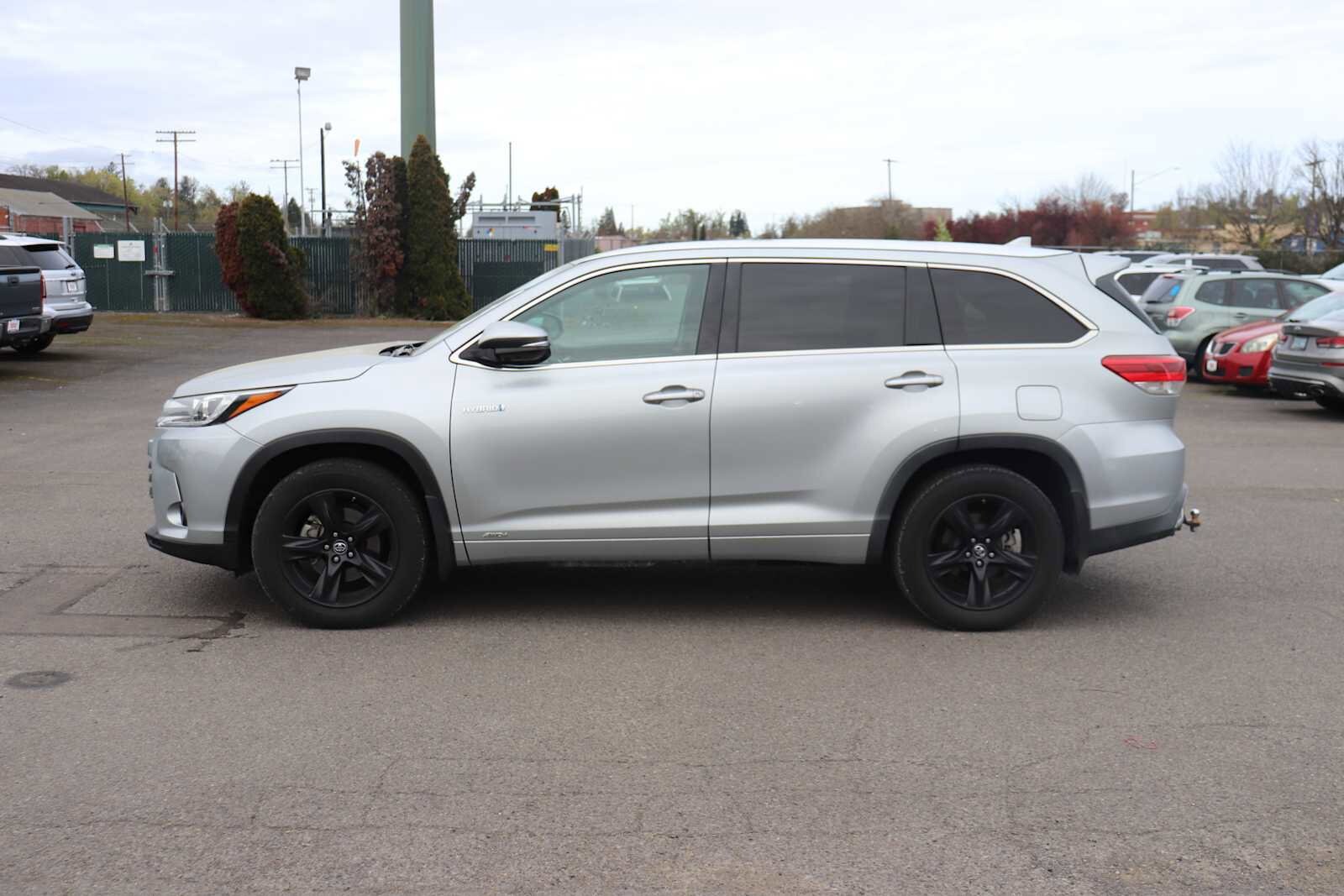 Thumbnail: 2018 Toyota Highlander - 8