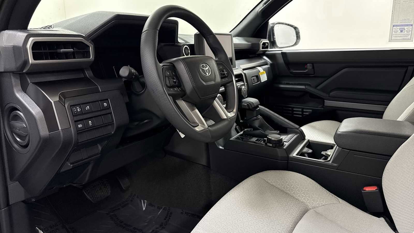 Thumbnail: 2025 Toyota 4Runner - 12