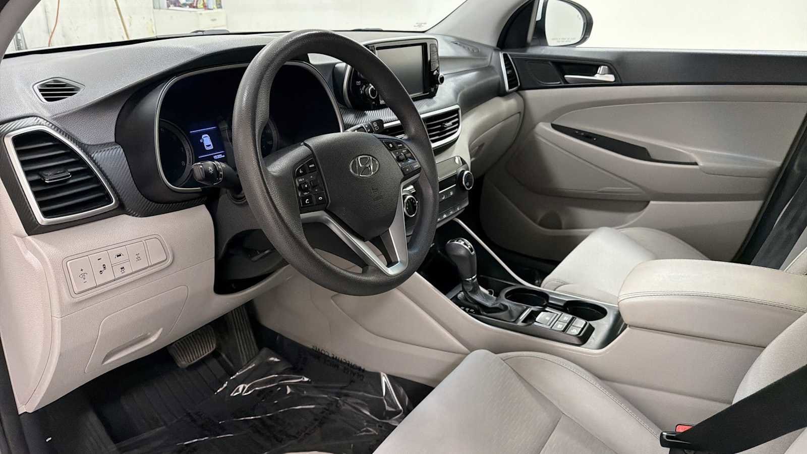 Thumbnail: 2019 Hyundai Tucson - 12