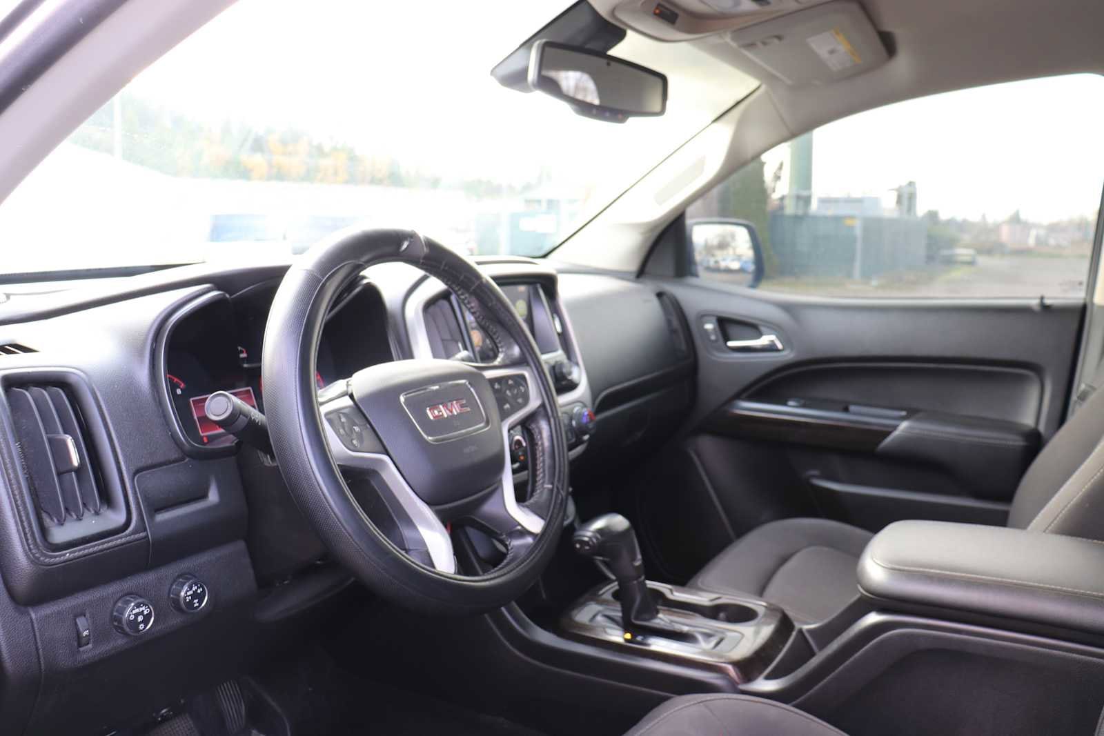 Thumbnail: 2016 GMC Canyon - 10