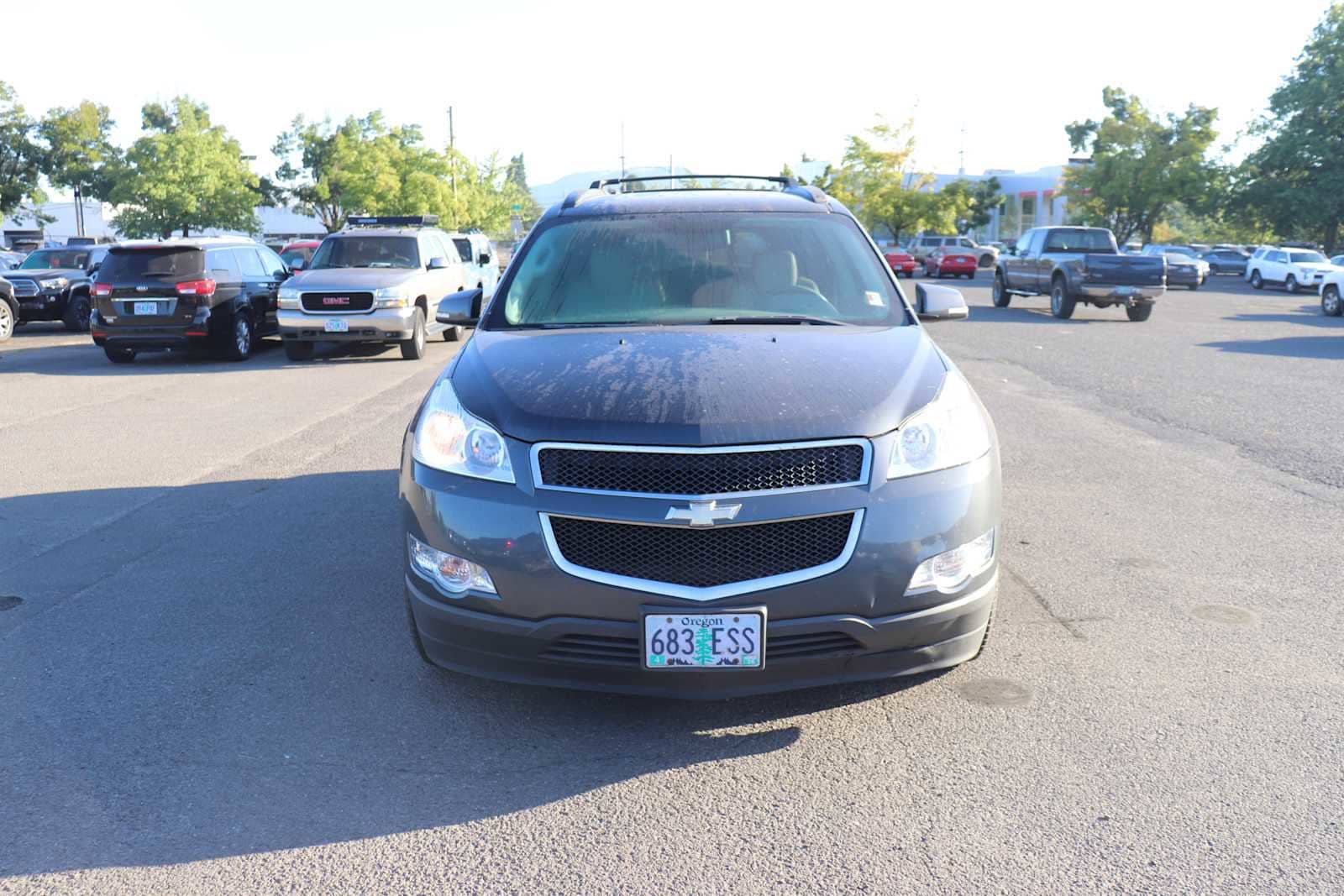 Thumbnail: 2010 Chevrolet Traverse - 2