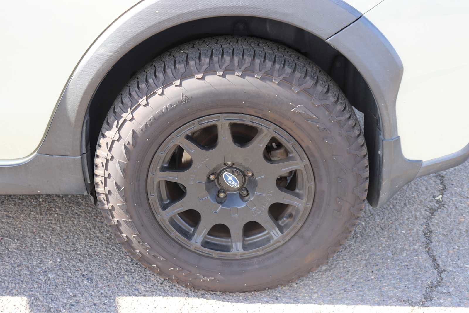 Thumbnail: 2017 Subaru Crosstrek - 9