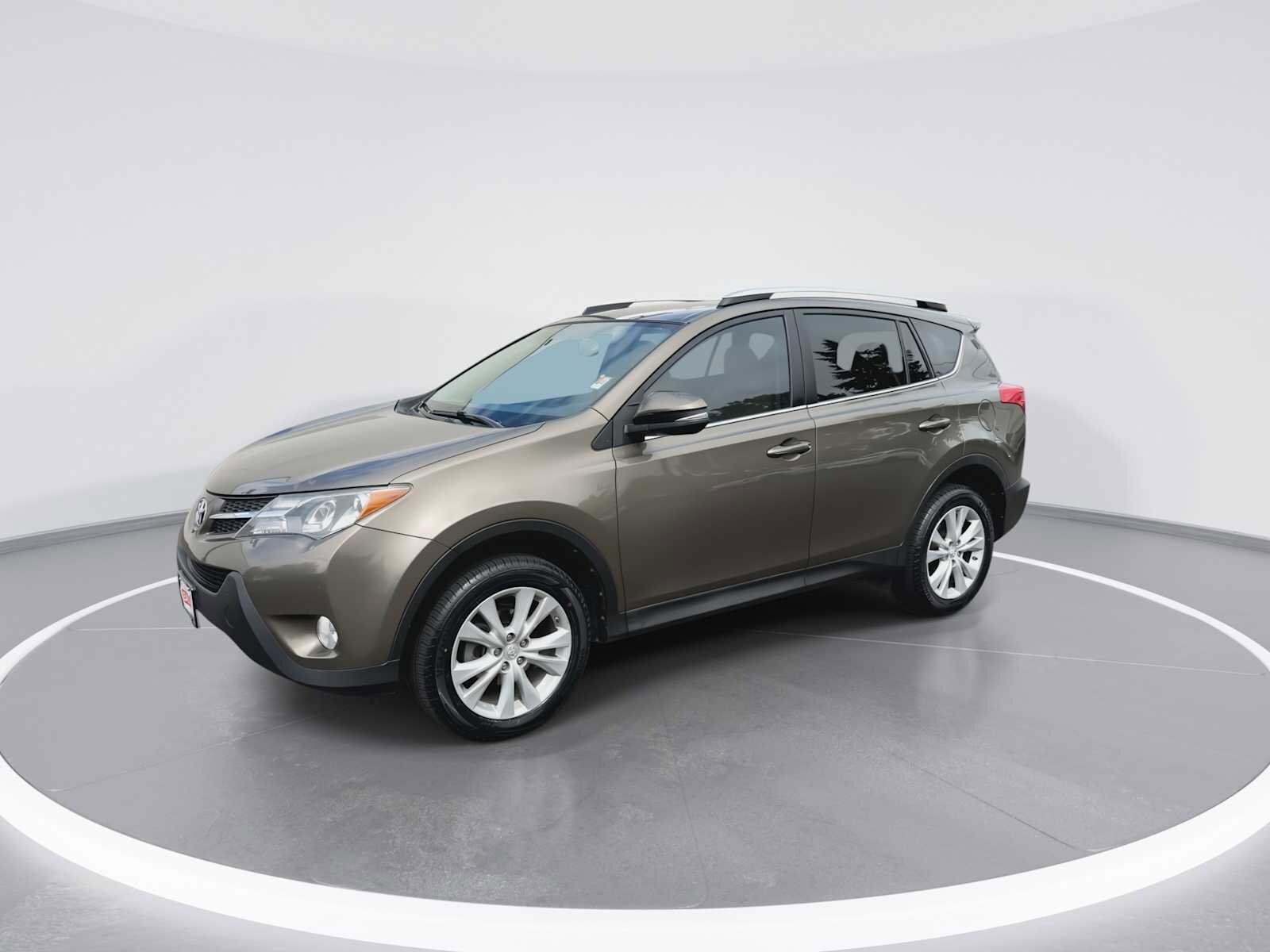 Thumbnail: 2014 Toyota RAV4 - 3
