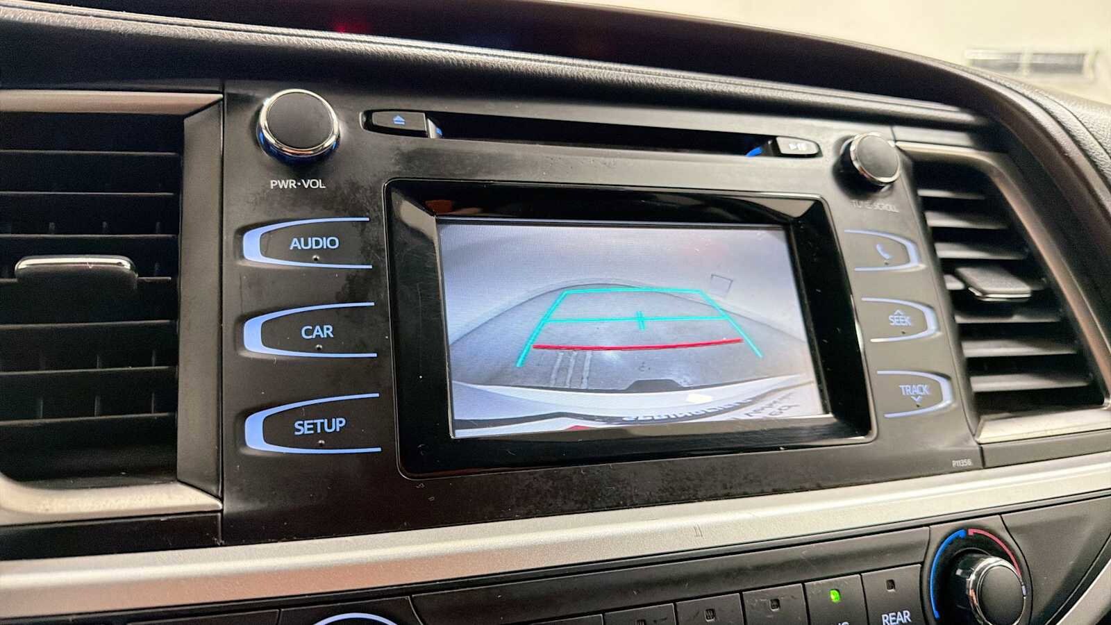 Thumbnail: 2017 Toyota Highlander - 19