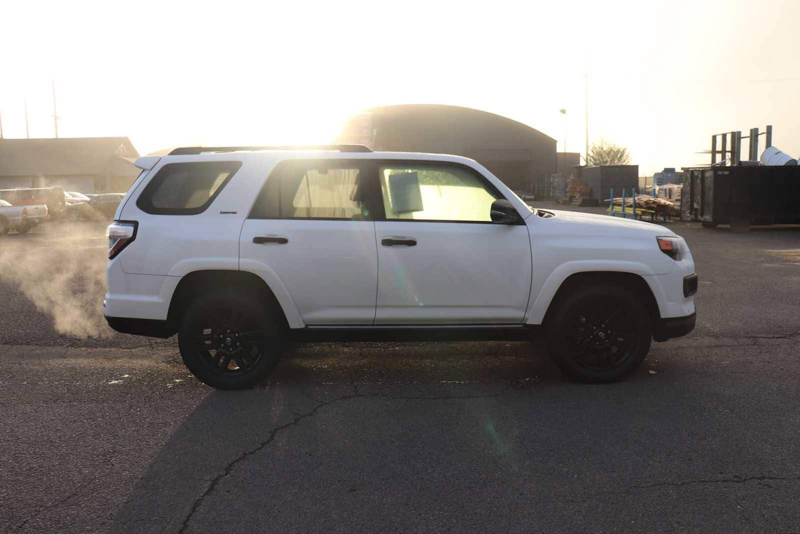 Thumbnail: 2021 Toyota 4Runner - 4