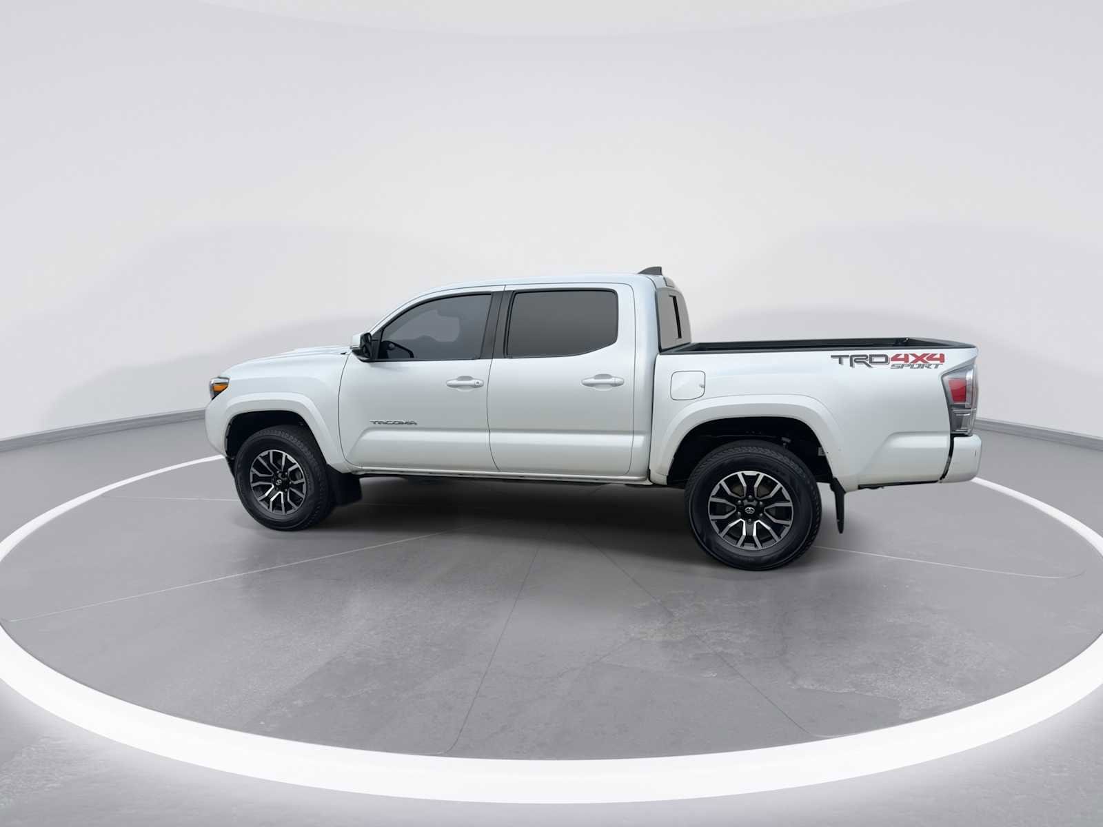 Thumbnail: 2021 Toyota Tacoma - 5